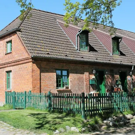 펜션 Alma 지로우