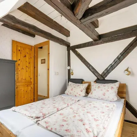Semesterbostad Alma *